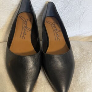 Zodiac Hill Ladies Black Leather Shoes Size 10 M  NEW